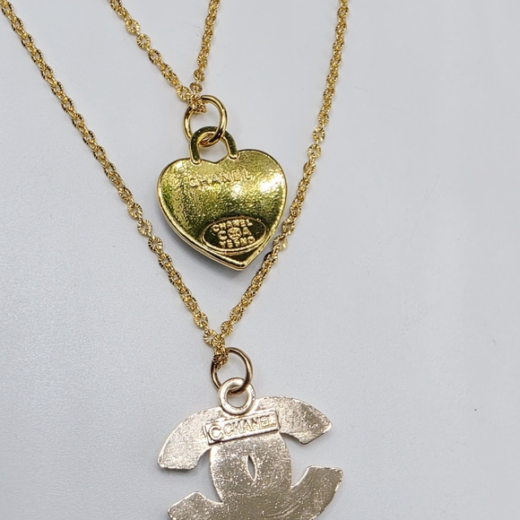 CHANEL Gold and Black Double Pendant Necklace - Picture 3 of 3